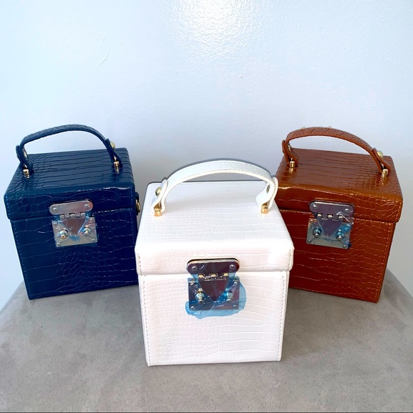 Box purse’s - Picture 1 of 5